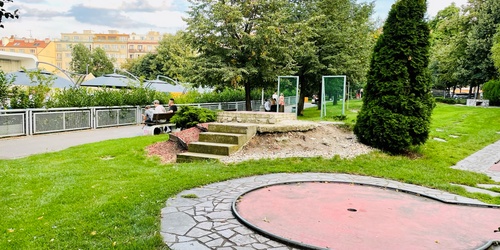 This is a former public park in Prague, located below the Zizkov Tower, next to the Jewish Cemetery in Zizkov.