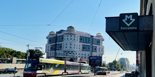 An important public transport hub where bus, tram, and metro routes intersect. It is the interface between Vinohrady, Vrsovice, and Malesice. Vinohrady Hospital is located nearby.